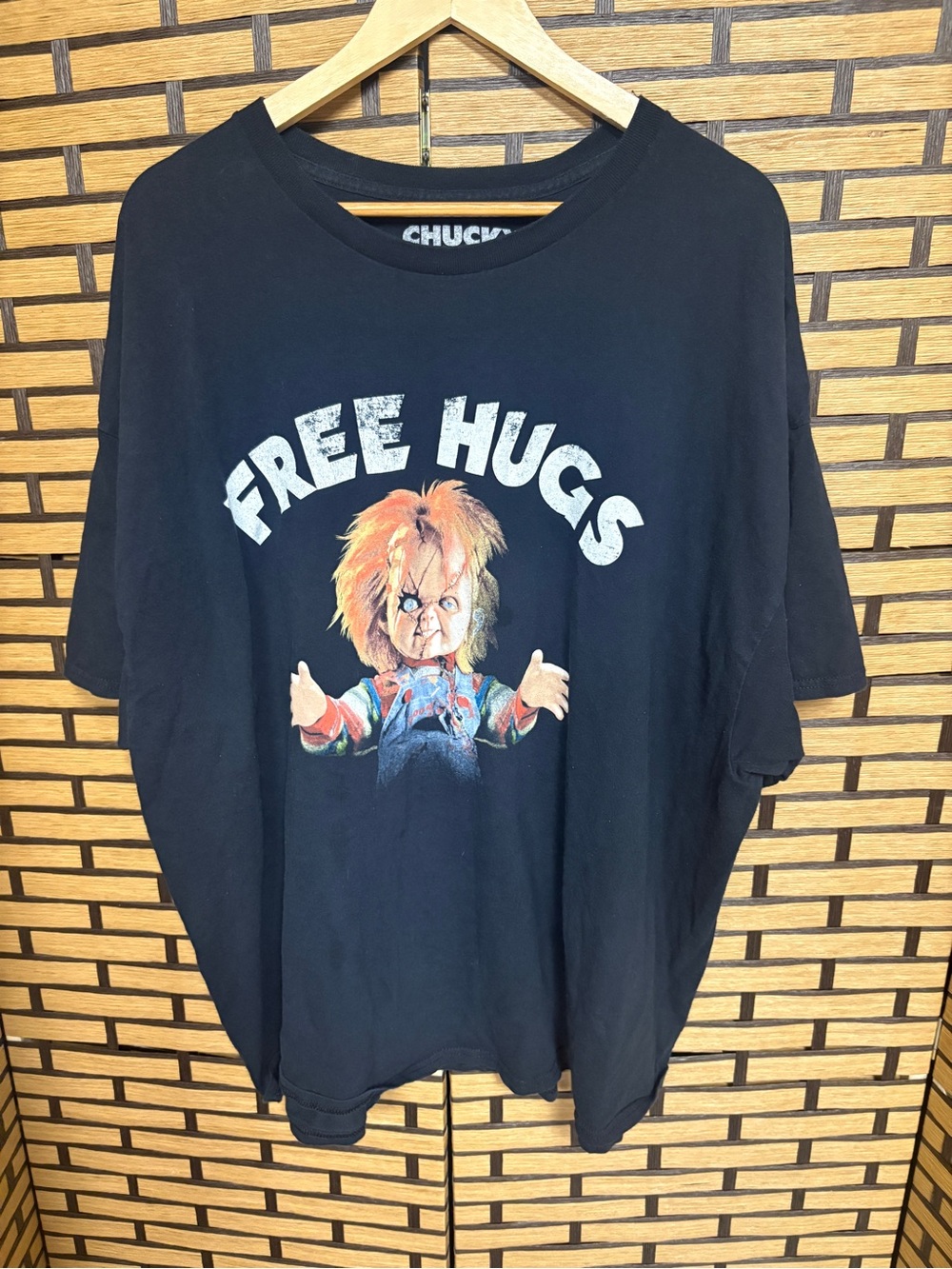 Chucky black free hugs tee size 4XL